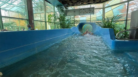 Turbo Twister Reifenrutsche im Aqua Mundo von Center Parcs De Eemhof