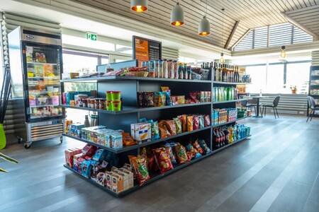 Der Minimarkt für kleine Lebensmittel im Ferienpark EuroParcs Marina Strandbad