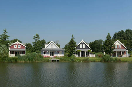 Freistehende Ferienhäuser am Wasser im Ferienpark Landal Zuytland Buiten