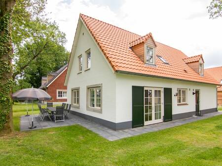 Luxuriöse freistehende Villa mit großem Garten im Ferienpark Landal de Waufsberg